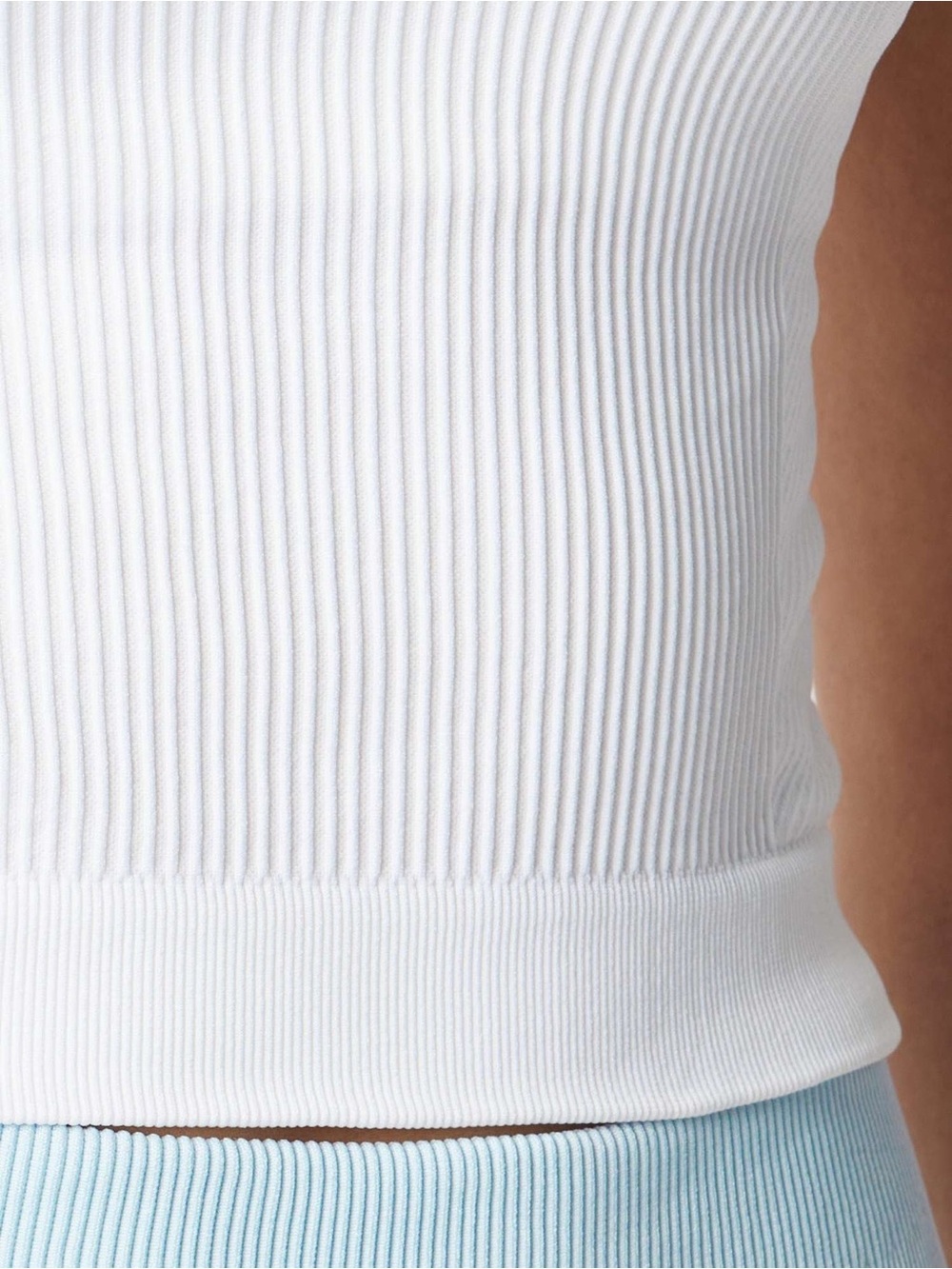Wilson White Ribbed Racerback Sports Bra - Picture 4 of 5